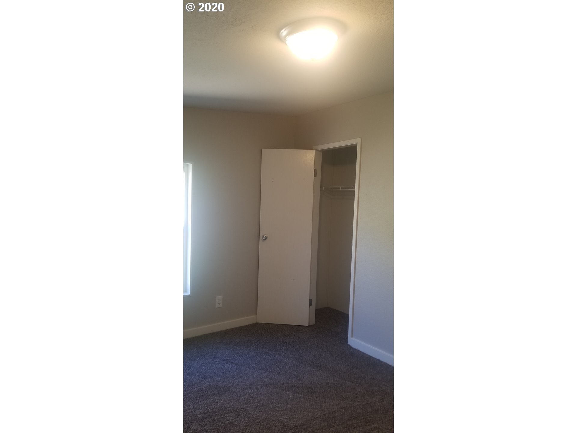 812 Southwest 12th Street Pendleton, OR 97801 - Photo 31 of 32 a view of a room with a white wall