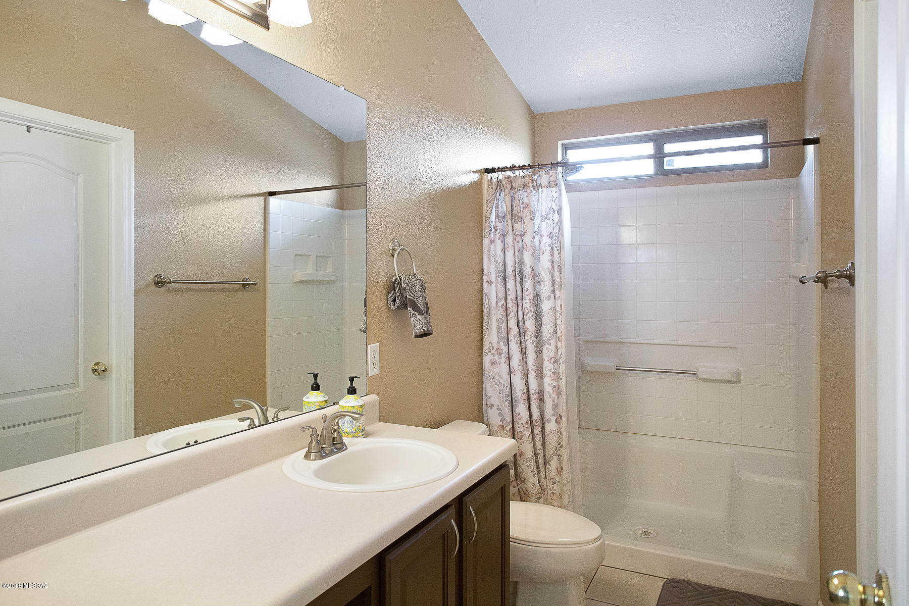 9508 North Winter Wren Avenue Tucson, AZ 85742 - Photo 11 of 21