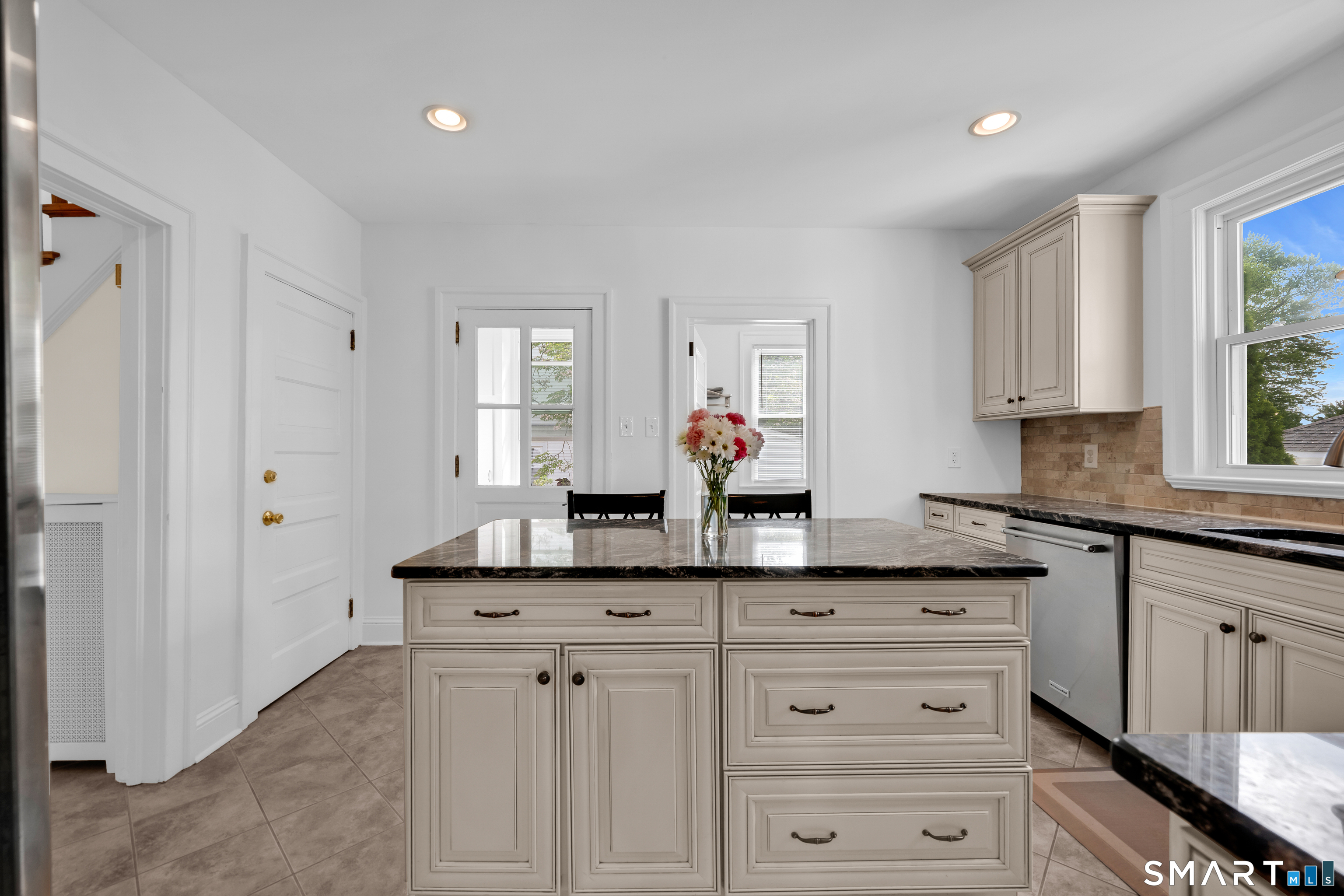 2 Morrison Avenue Wethersfield, CT 06109 - Photo 12 of 35
