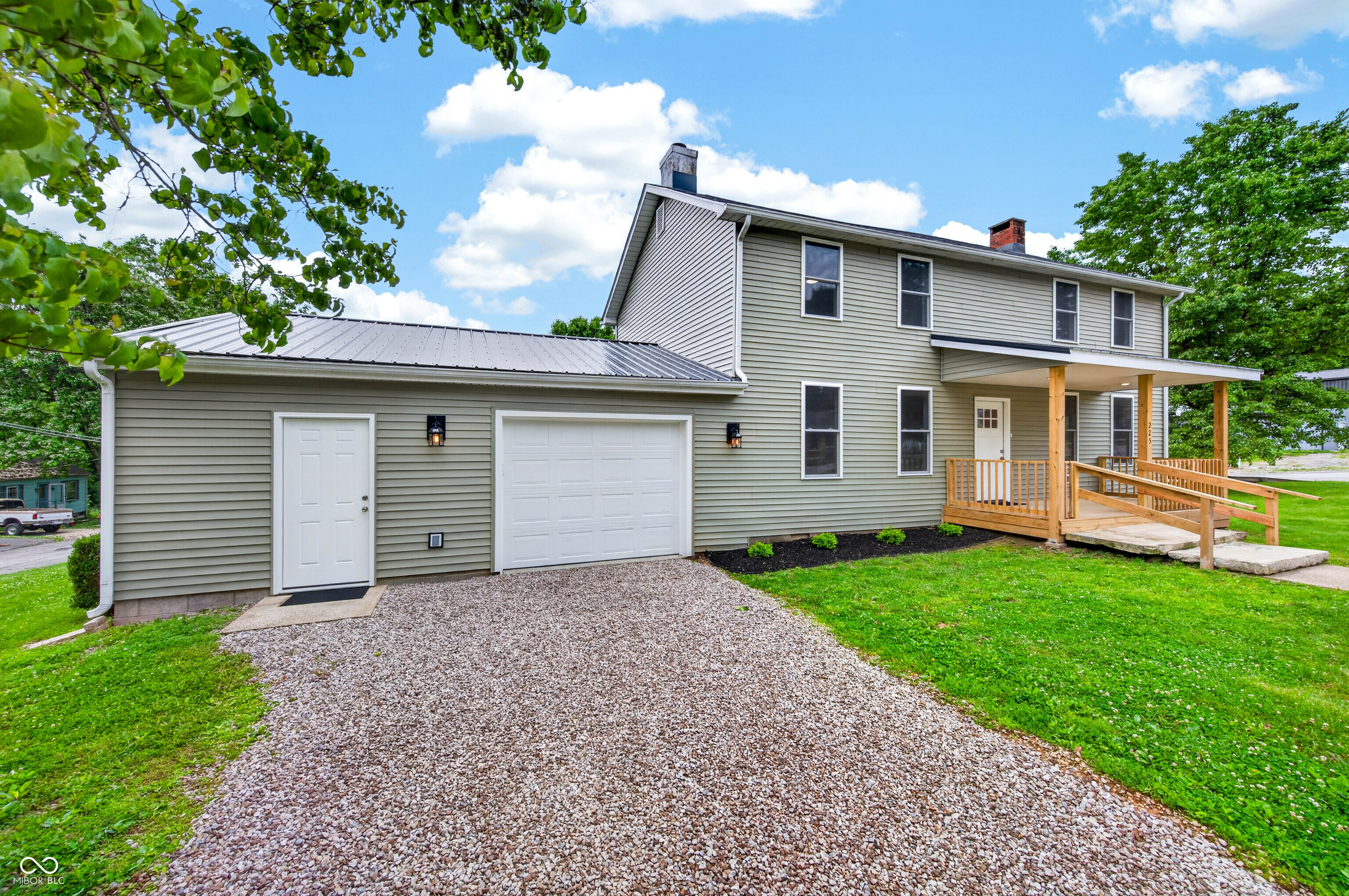 225 Jackson Street Vernon, IN 47282 - Photo 4 of 57
