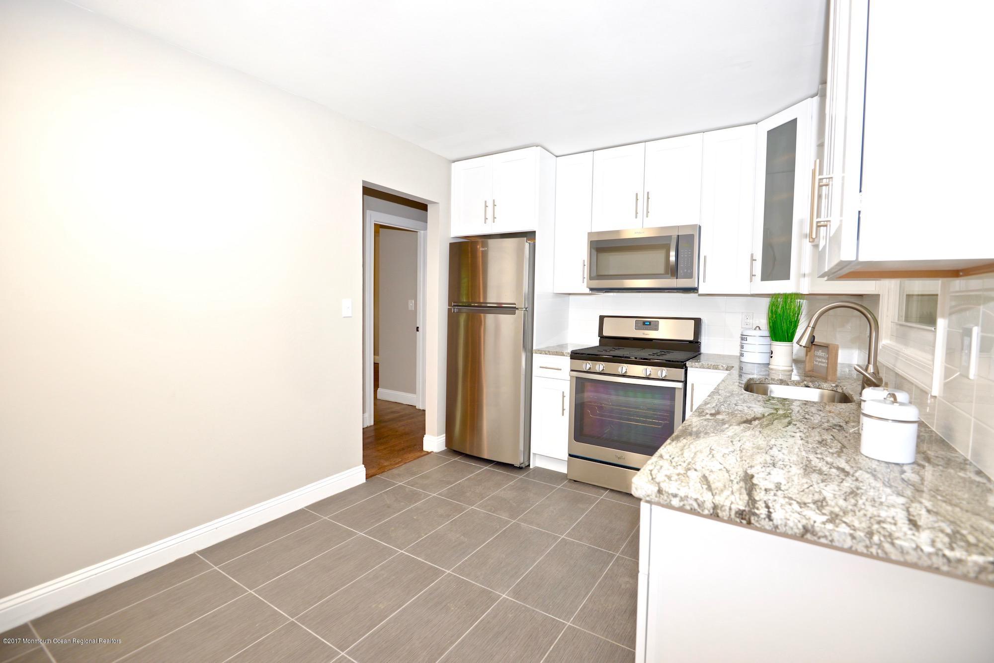17 Lloyd Road Morganville, NJ 07751 - Photo 6 of 12 14