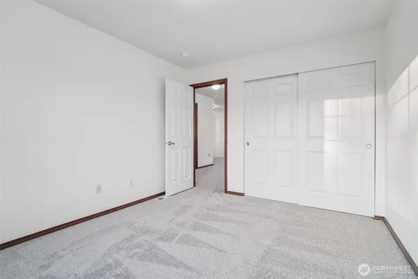 $630,000 | 1324 Hansberry Avenue Northeast, Orting, WA 98360