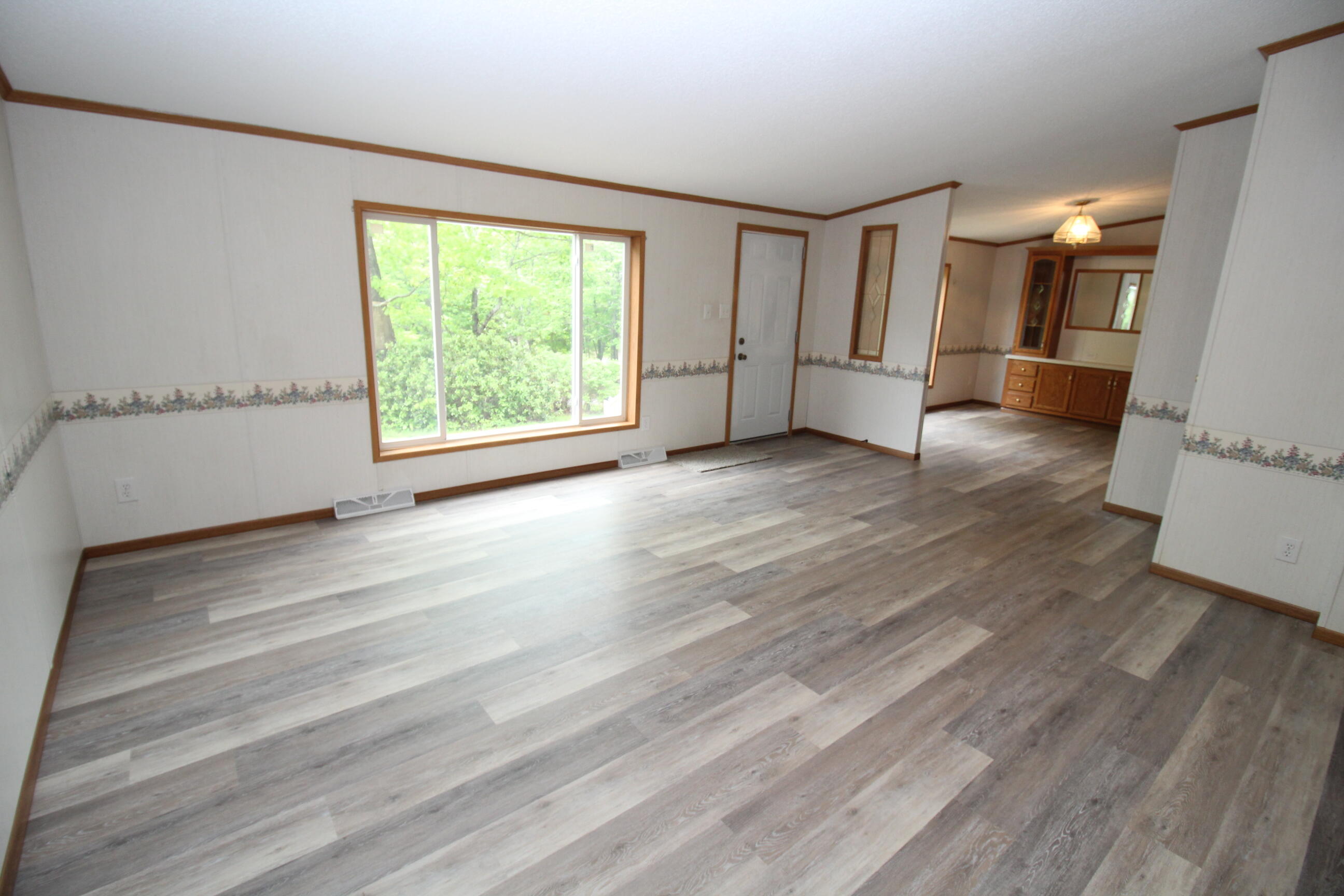 586 Jewett Hill Road Canton, ME 04221 - Photo 5 of 60 5. Living Room