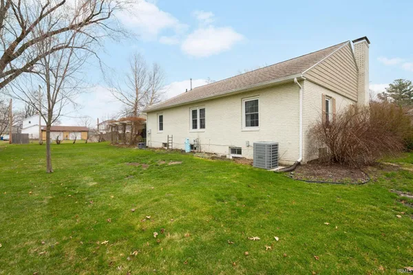 $275,000 | 606 Illinois Street, Walkerton, IN 46574
