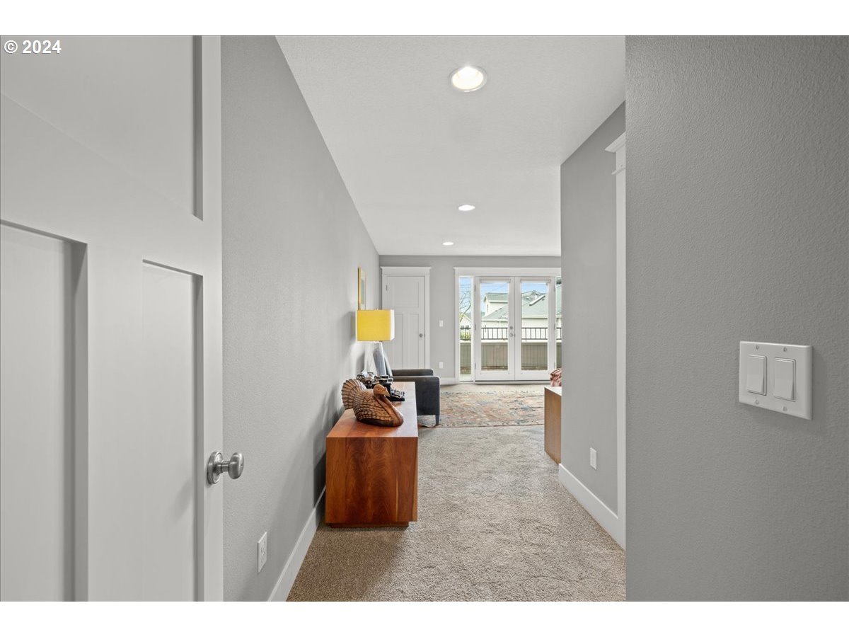 625 3rd Street Lake Oswego, OR 97034 - Photo 25 of 43 a view of a living room and a window