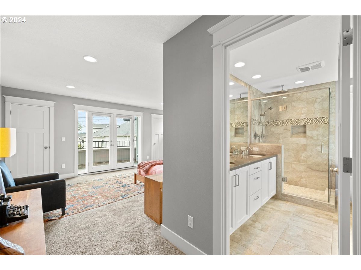 625 3rd Street Lake Oswego, OR 97034 - Photo 29 of 43 a open kitchen with granite countertop a sink and a refrigerator