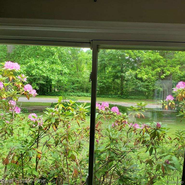 249 West Buell Road Oakland, MI 48363 - Photo 22 of 72