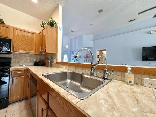 $2,200 | 235 Hollinghead Loop, Davenport, FL 33896