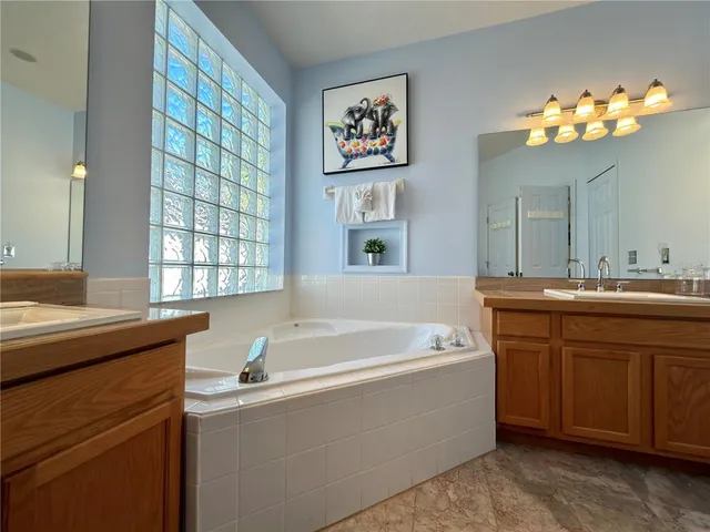 $2,200 | 235 Hollinghead Loop, Davenport, FL 33896