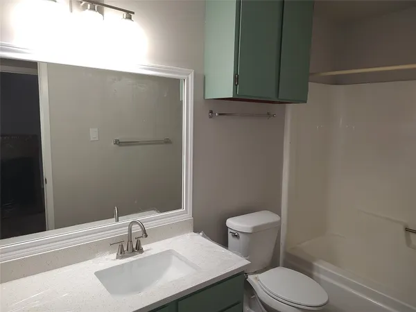 $1,750 | 7105 Treasure Cove, Unit 14, Austin, TX 78745