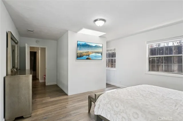 a close up view of a washer and dryer