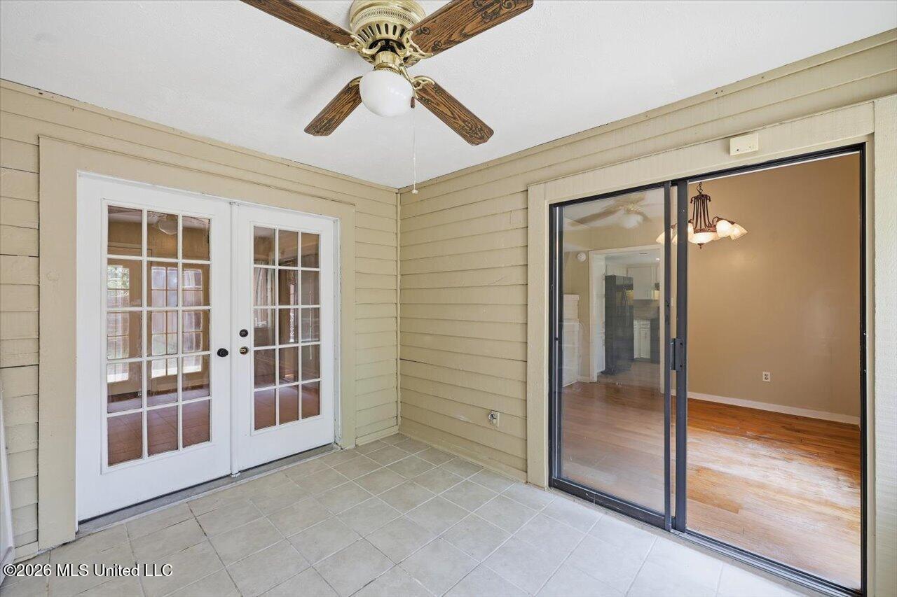 5 Shore Drive Clinton, MS 39056 - Photo 16 of 31 16-5 Shore Dr _ Home Tours MS