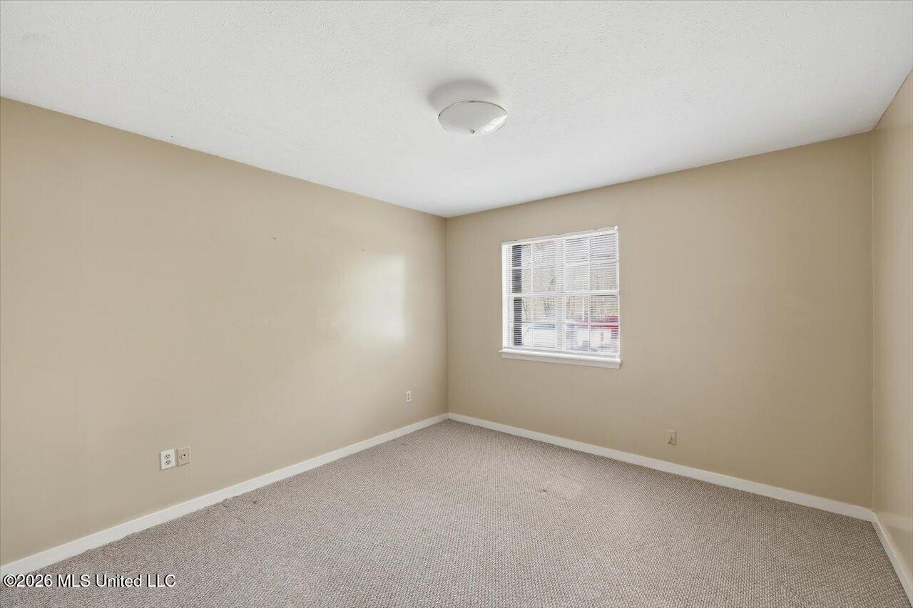 5 Shore Drive Clinton, MS 39056 - Photo 24 of 31 24-5 Shore Dr _ Home Tours MS