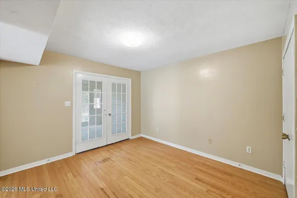 $200,000 | 5 Shore Drive, Clinton, MS 39056