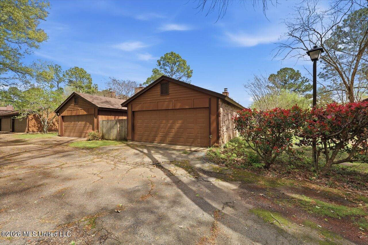5 Shore Drive Clinton, MS 39056 - Photo 30 of 31 30-5 Shore Dr _ Home Tours MS