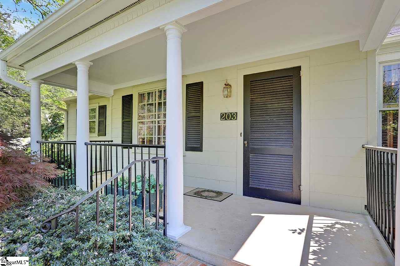 203 Highland Road Easley, SC 29640 - Photo 4 of 26