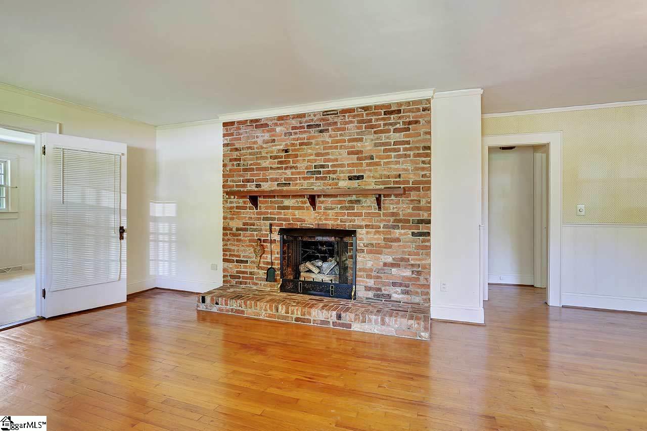 203 Highland Road Easley, SC 29640 - Photo 5 of 26