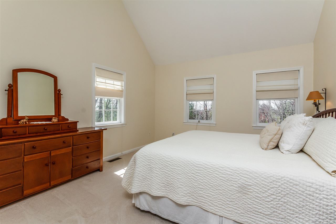 37 Westview Road Brookline, NH 03033 - Photo 20 of 40
