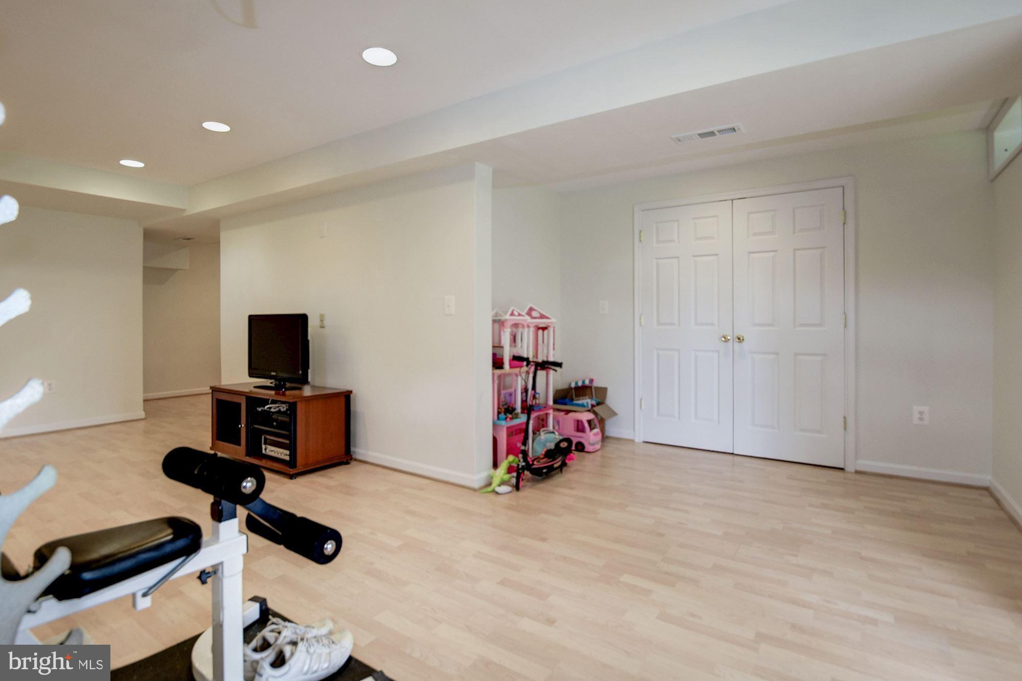 9730 Noble Ridge Terrace Gaithersburg, MD 20882 - Photo 40 of 54 Gallery Image 40