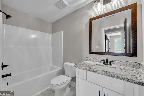 $344,500 | 426 Burlington Drive, Lizella, GA 31052