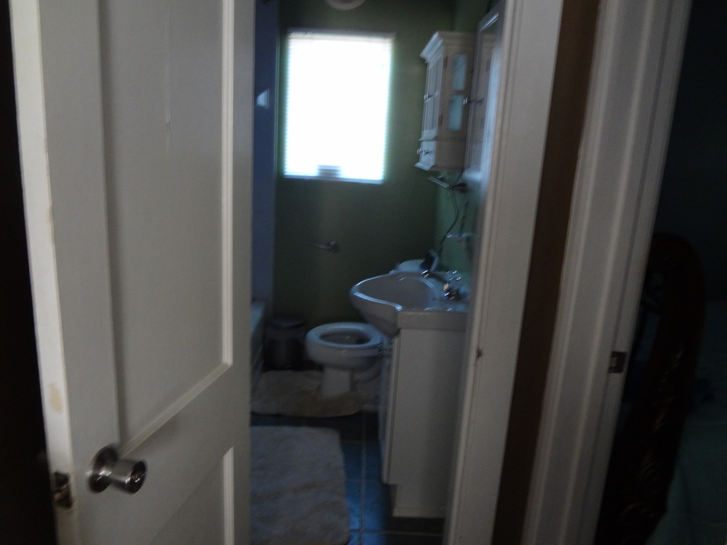 645 Slade Avenue Elgin, IL 60120 - Photo 6 of 7 a bathroom with a toilet