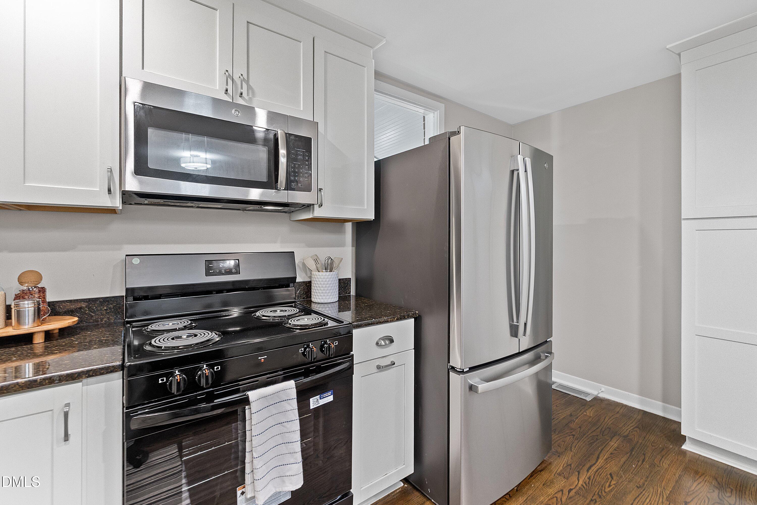 3122 Tanager Street Raleigh, NC 27606 - Photo 18 of 87 16-3122 Tanager_2503