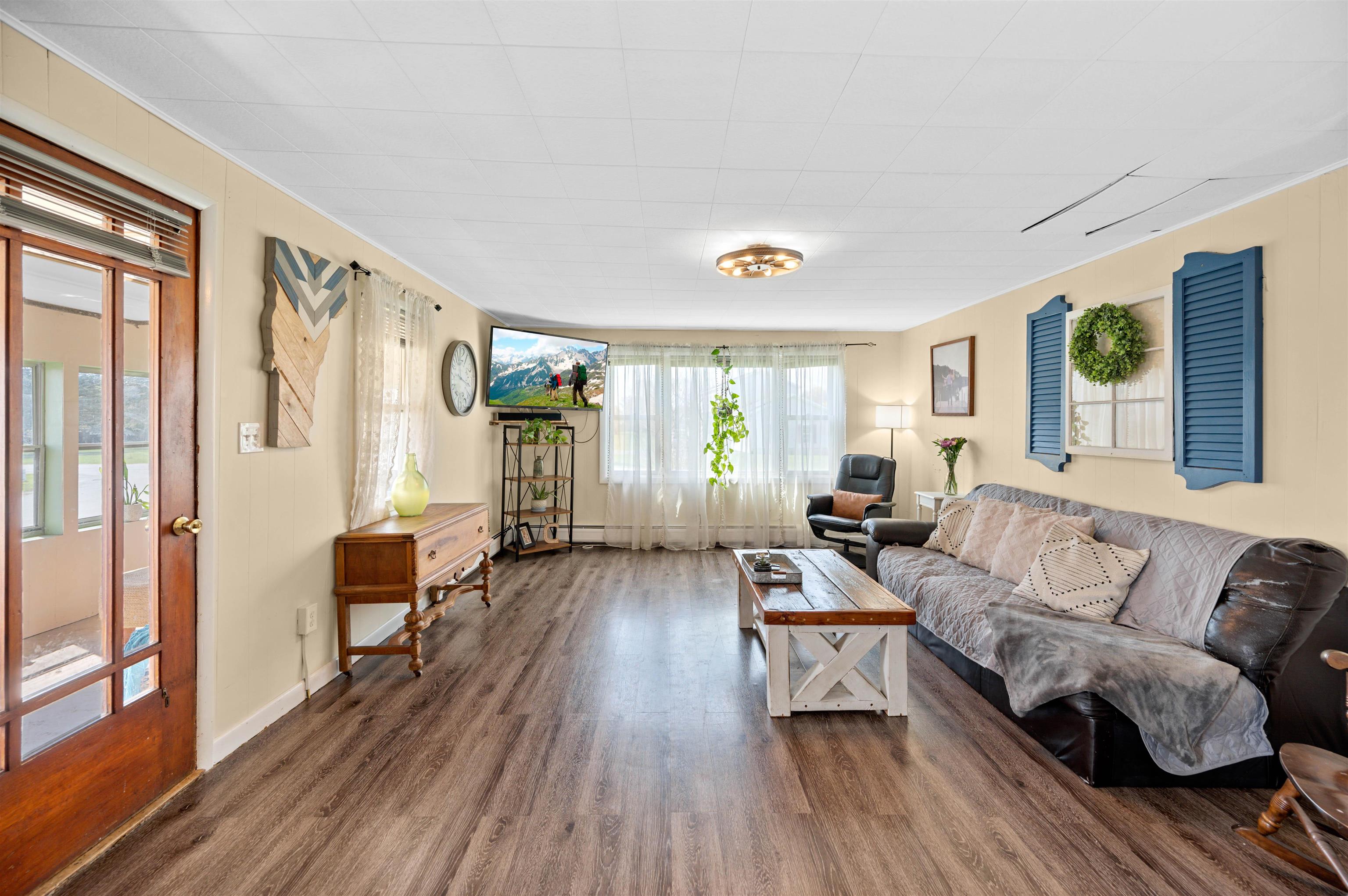 372 Beckley Hill Road Barre Town, VT 05641 - Photo 2 of 33