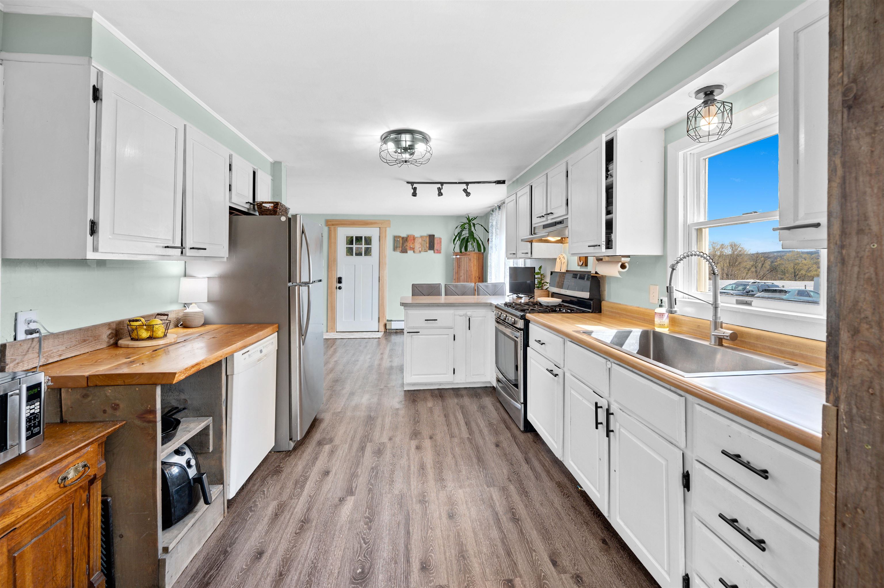 372 Beckley Hill Road Barre Town, VT 05641 - Photo 7 of 33