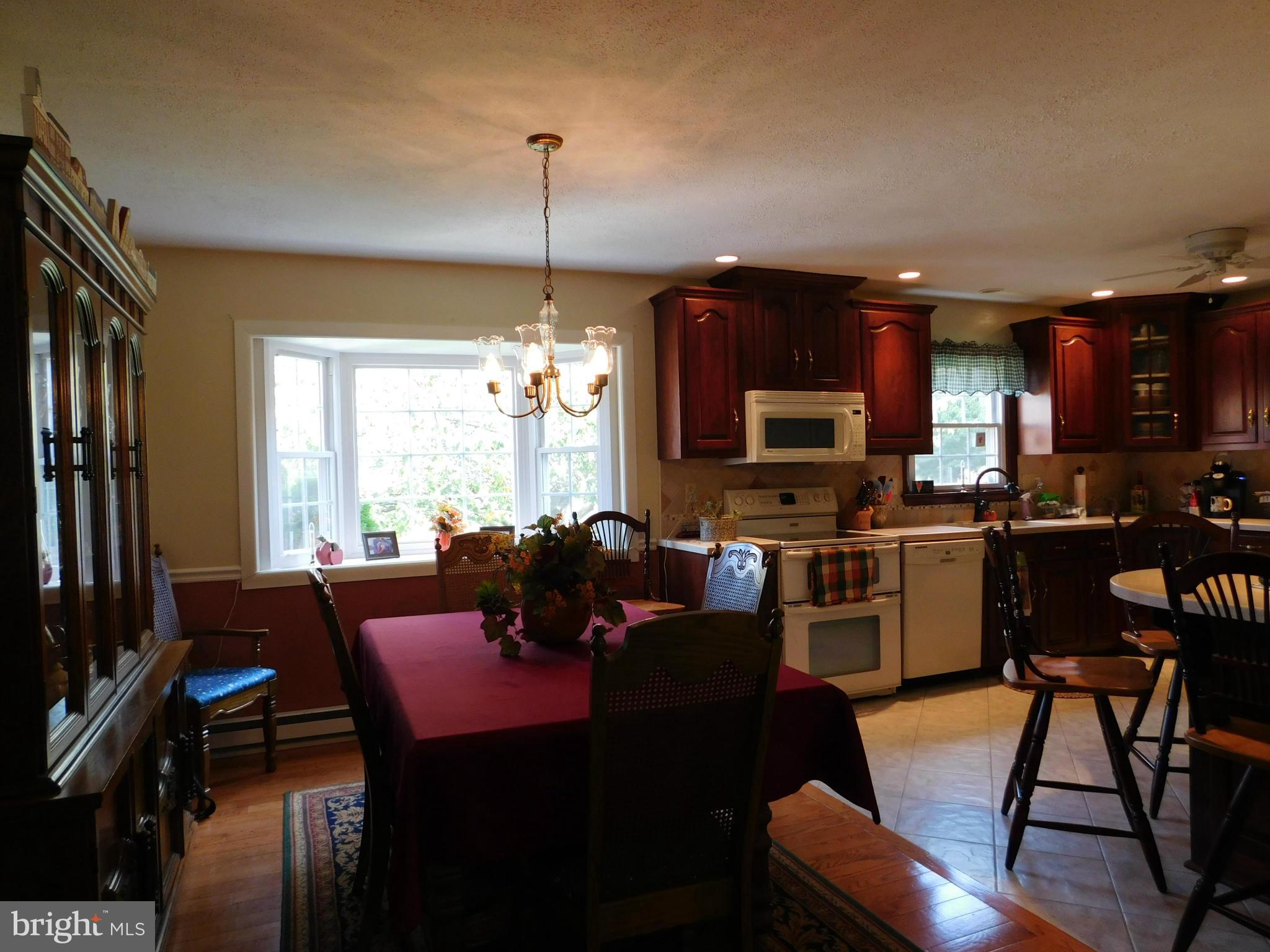 4034 Franklin Road Chambersburg, PA 17202 - Photo 16 of 21 Kitchen
