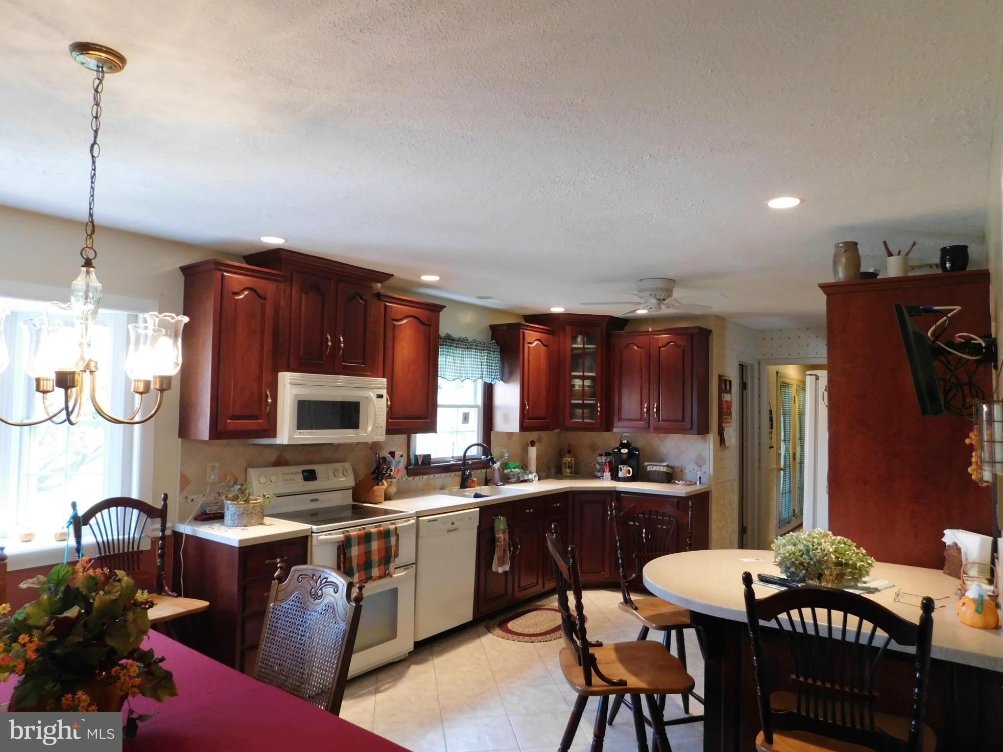 4034 Franklin Road Chambersburg, PA 17202 - Photo 17 of 21 Kitchen