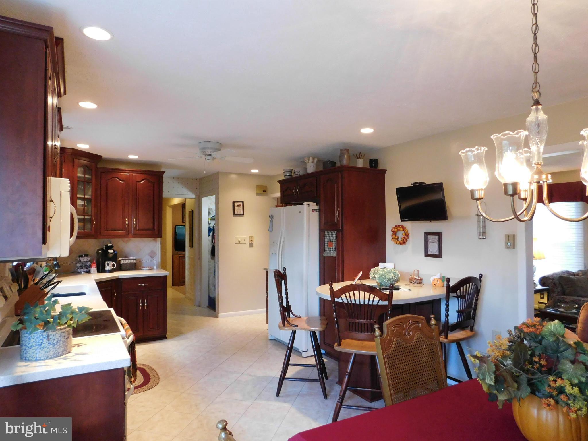 4034 Franklin Road Chambersburg, PA 17202 - Photo 18 of 21 Kitchen