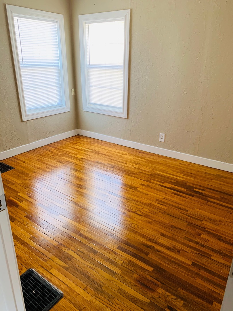 136 South 6th Street Rochelle, IL 61068 - Photo 3 of 10