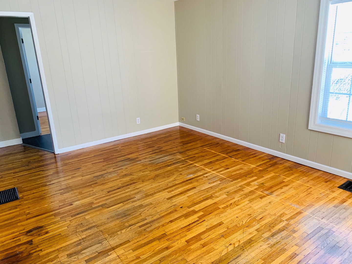 136 South 6th Street Rochelle, IL 61068 - Photo 5 of 10