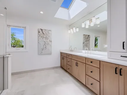 $869,000 | 6457 Rodgers Drive, Willowbrook, IL 60527