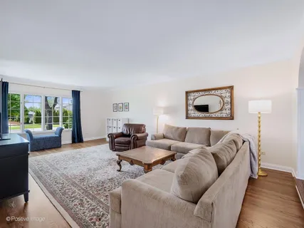 $869,000 | 6457 Rodgers Drive, Willowbrook, IL 60527