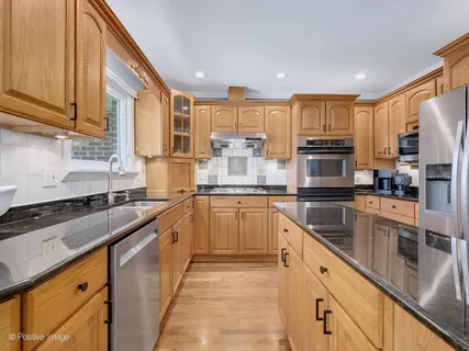 $869,000 | 6457 Rodgers Drive, Willowbrook, IL 60527