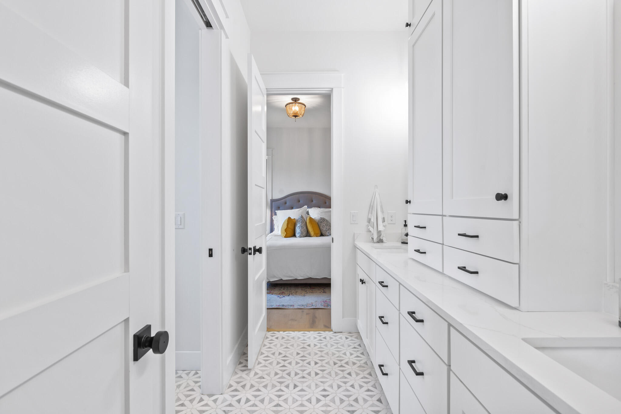 648 Mallet Bayou Road Freeport, FL 32439 - Photo 25 of 86 a spacious bathroom with a tub and shower