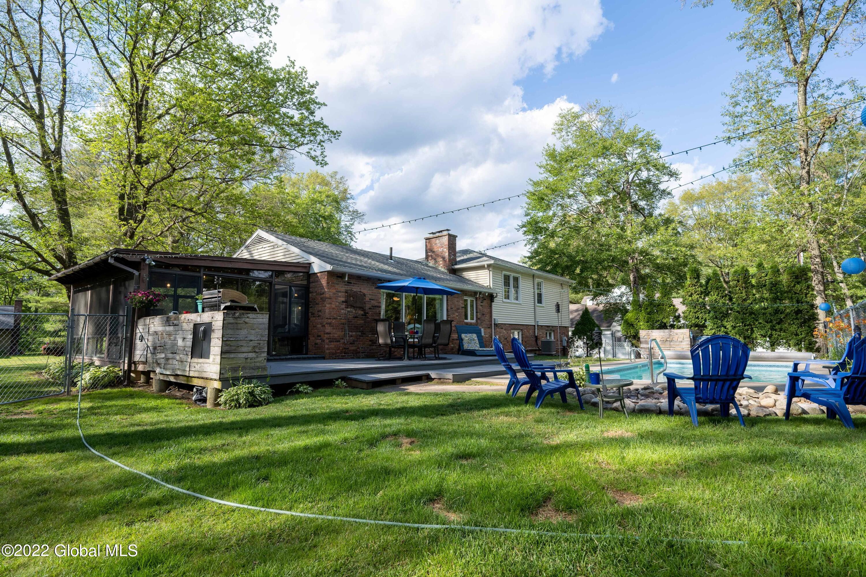 830 Jamaica Road Schenectady, NY 12309 - Photo 8 of 58 830 Jamaica Rd-9