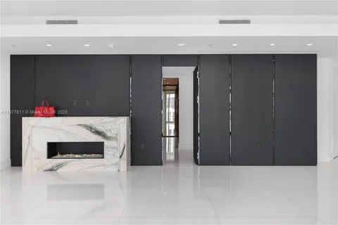 $9,985,000 | 17975 Collins Avenue, Unit N1802, Sunny Isles Beach, FL 33160