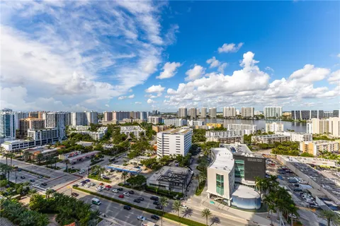 $9,985,000 | 17975 Collins Avenue, Unit N1802, Sunny Isles Beach, FL 33160