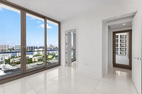$9,985,000 | 17975 Collins Avenue, Unit N1802, Sunny Isles Beach, FL 33160