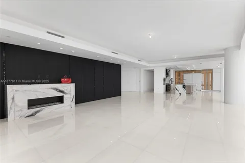 $9,985,000 | 17975 Collins Avenue, Unit N1802, Sunny Isles Beach, FL 33160