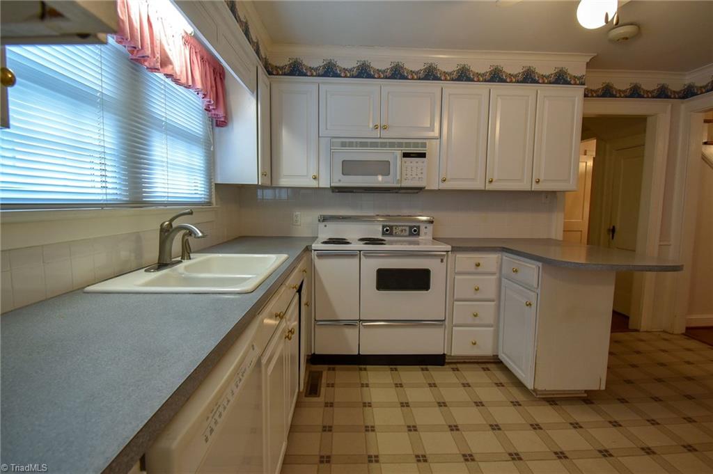 979 Mt Shepherd Road Asheboro, NC 27205 - Photo 7 of 25 Gallery Image 7