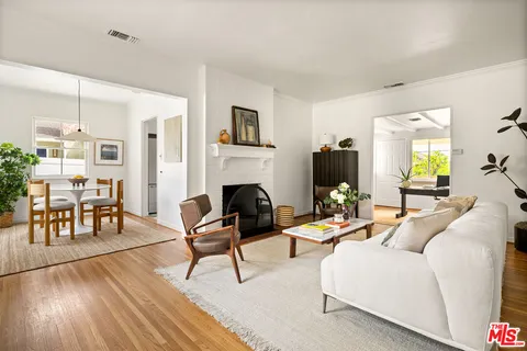 $899,000 | 734 East Mendocino Street, Altadena, CA 91001