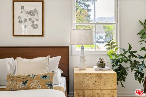 $899,000 | 734 East Mendocino Street, Altadena, CA 91001