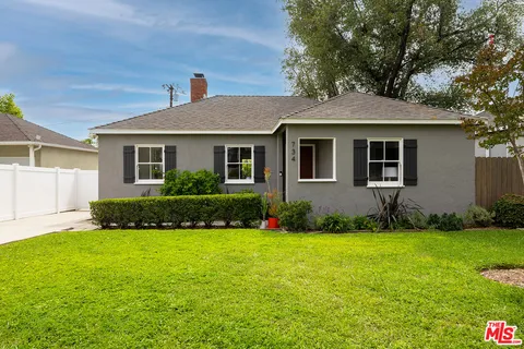 $899,000 | 734 East Mendocino Street, Altadena, CA 91001