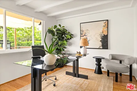 $899,000 | 734 East Mendocino Street, Altadena, CA 91001