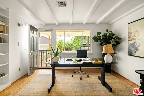 $899,000 | 734 East Mendocino Street, Altadena, CA 91001