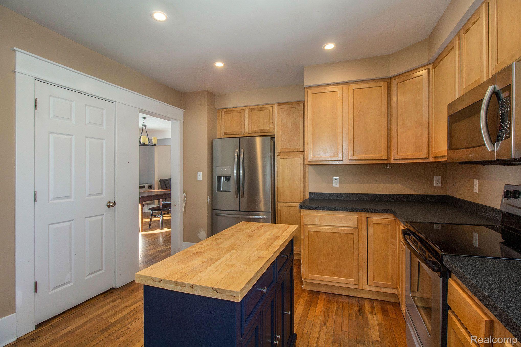 6178 Center Road Howell, MI 48855 - Photo 8 of 23 Gallery Image 8