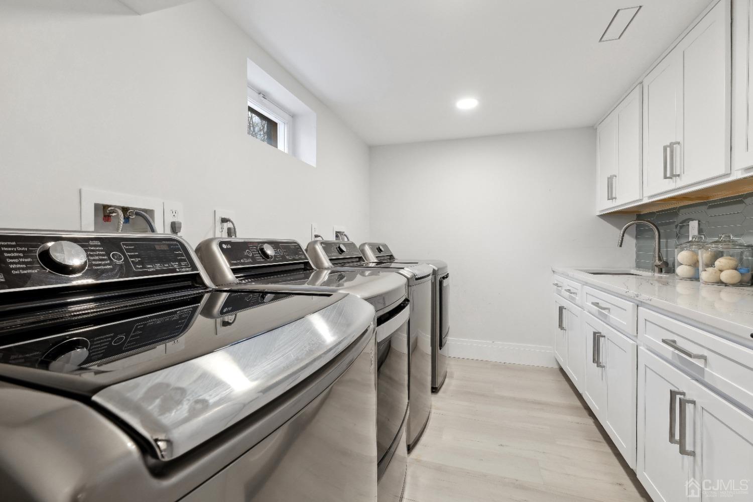 13 Brookfall Road Edison, NJ 08817 - Photo 23 of 29 Gallery Image 23